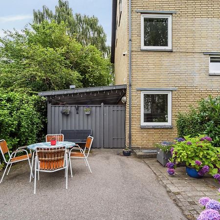 Cosy Apt. In Copenhagen Near Airport- Metro-Beach. Exterior photo